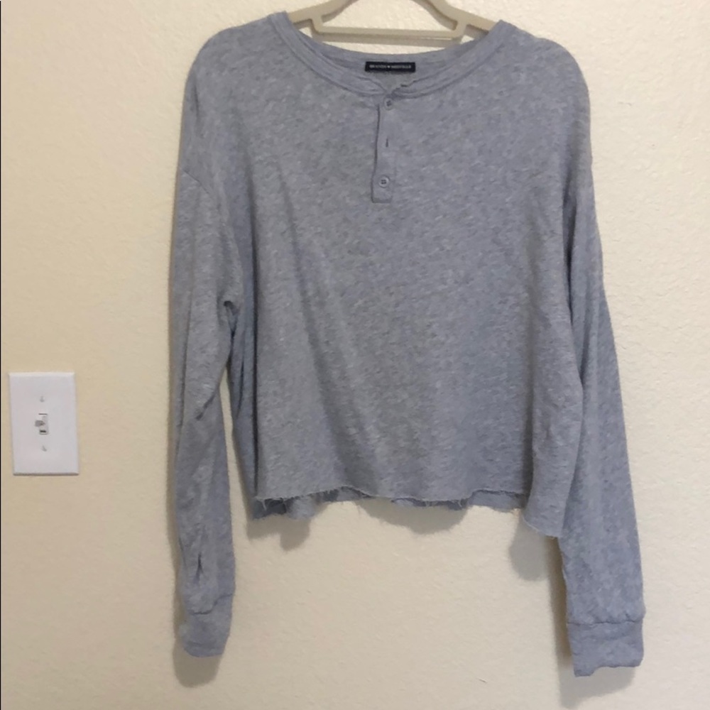Brandy Melville Heathered Gray Raw Hem Crewneck